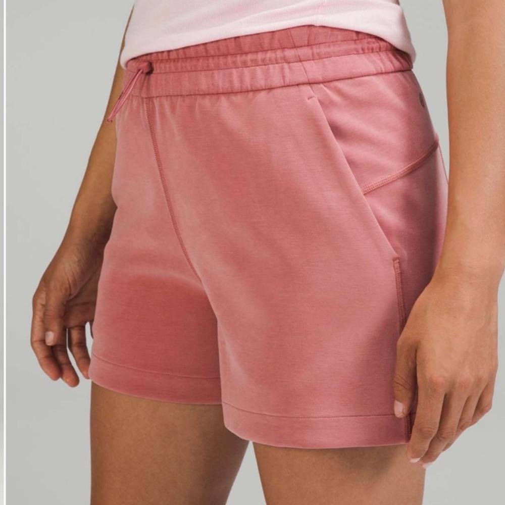 Lululemon Softstreme High-Rise Short 4"